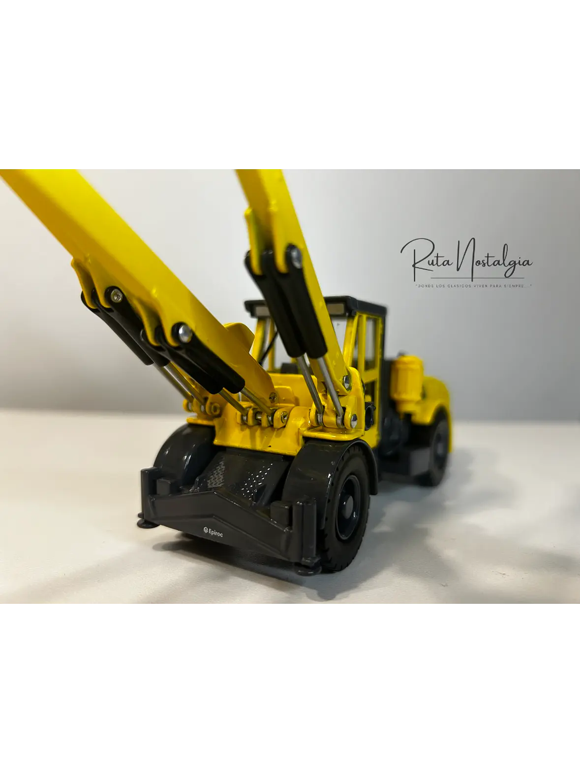 Perforador Subterráneo - Jumbo Boomer Epiroc E2 - Escala 1:50 – Jumbo de perforación a escala para minería subterránea 2