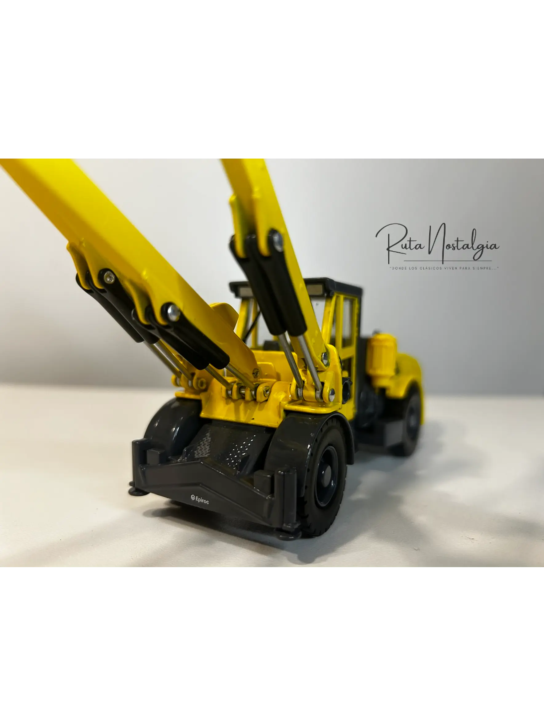 Perforador Subterráneo - Jumbo Boomer Epiroc E2 - Escala 1:50 – Jumbo de perforación a escala para minería subterránea 2