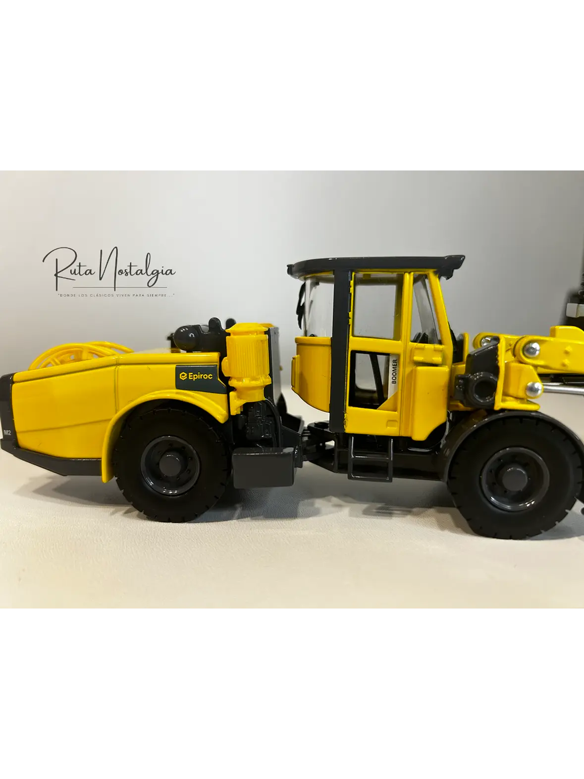 Perforador Subterráneo - Jumbo Boomer Epiroc E2 - Escala 1:50 – Jumbo de perforación a escala para minería subterránea 10