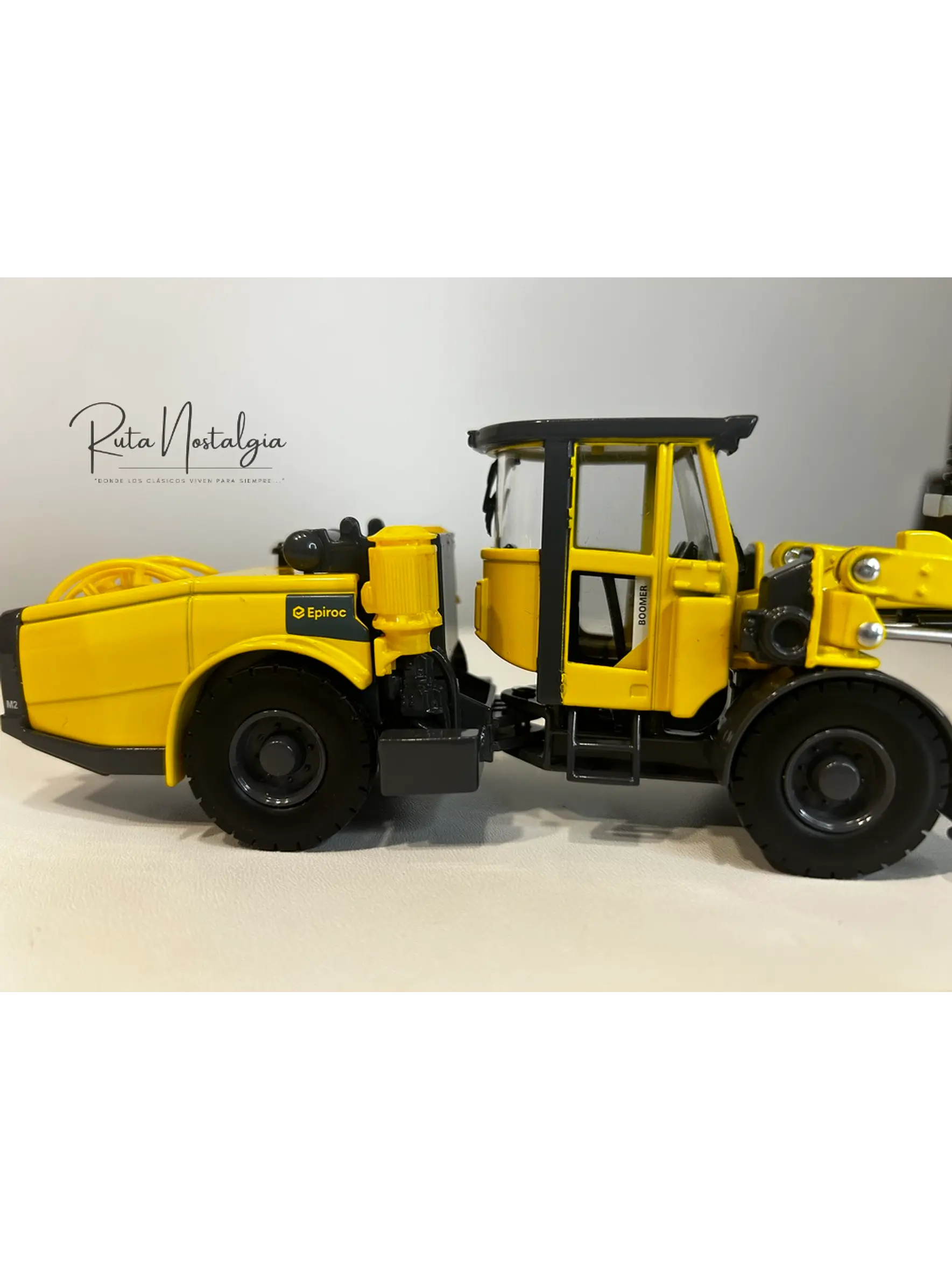 Perforador Subterráneo - Jumbo Boomer Epiroc E2 - Escala 1:50 – Jumbo de perforación a escala para minería subterránea 10