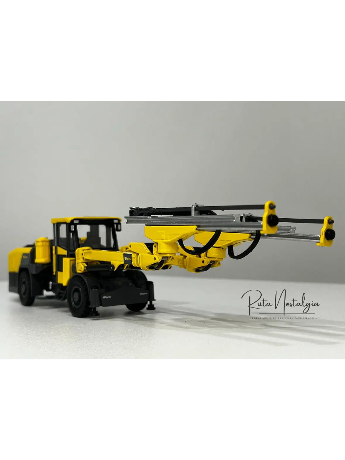 Perforador Subterráneo - Jumbo Boomer | Epiroc M20 SG - Escala 1:50 | Equipo Minería Subterránea en Metal Coleccionable 5