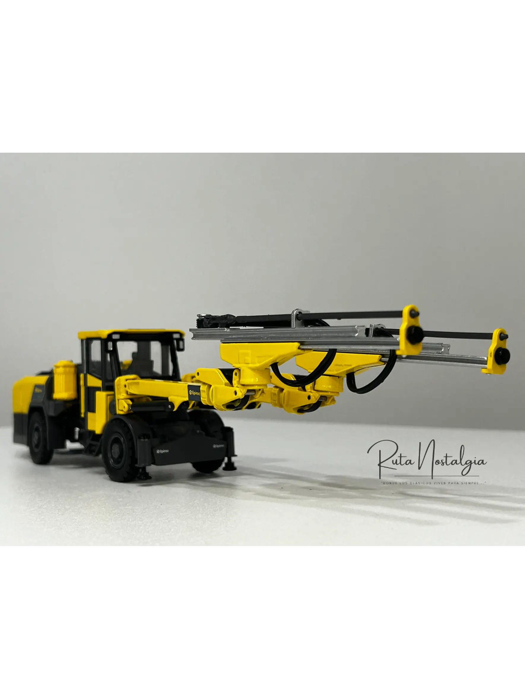 Perforador Subterráneo - Jumbo Boomer | Epiroc M20 SG - Escala 1:50 | Equipo Minería Subterránea en Metal Coleccionable 5