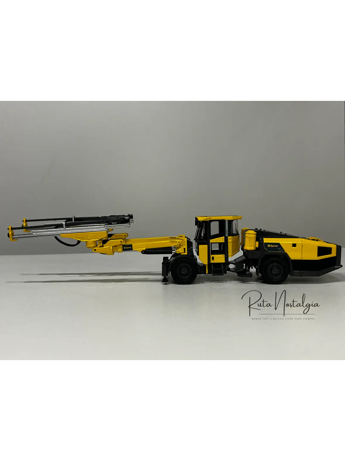 Perforador Subterráneo - Jumbo Boomer | Epiroc M20 SG - Escala 1:50 | Equipo Minería Subterránea en Metal Coleccionable 9