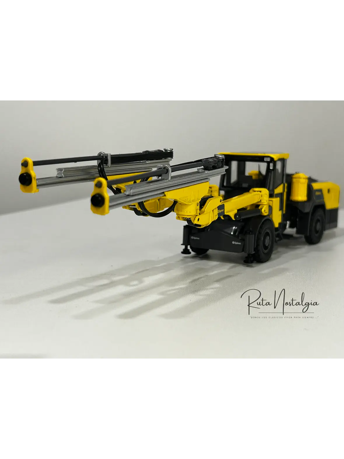 Perforador Subterráneo - Jumbo Boomer | Epiroc M20 SG - Escala 1:50 | Equipo Minería Subterránea en Metal Coleccionable 3