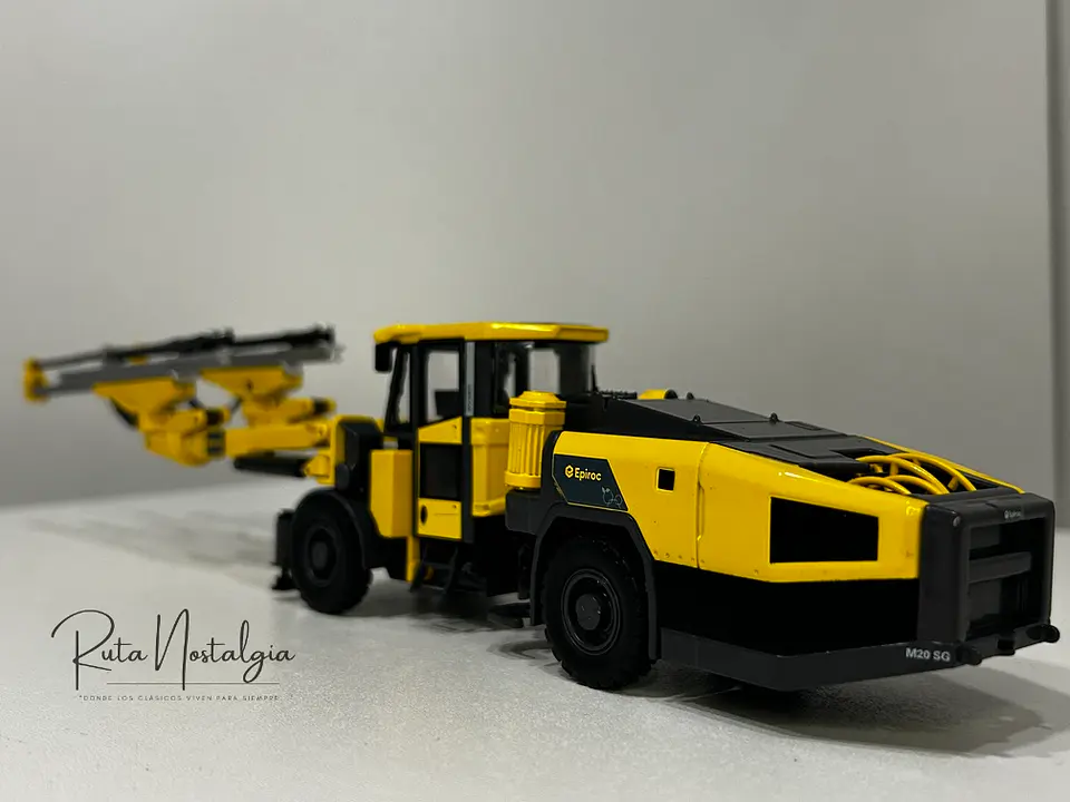 Equipo Minero Jumbo Boomer Epiroc M20 SG 1:50 8