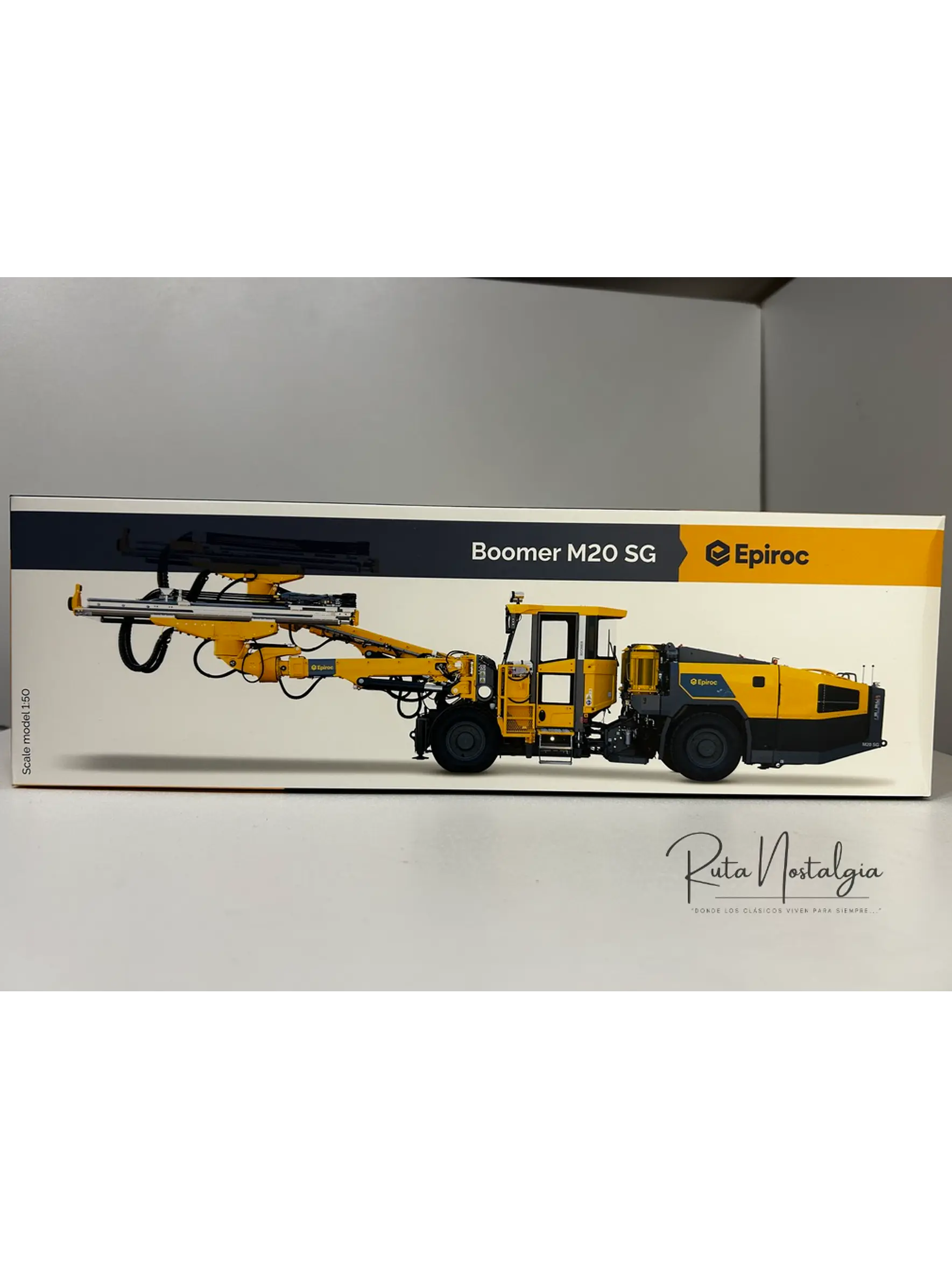 Perforador Subterráneo - Jumbo Boomer | Epiroc M20 SG - Escala 1:50 | Equipo Minería Subterránea en Metal Coleccionable 10