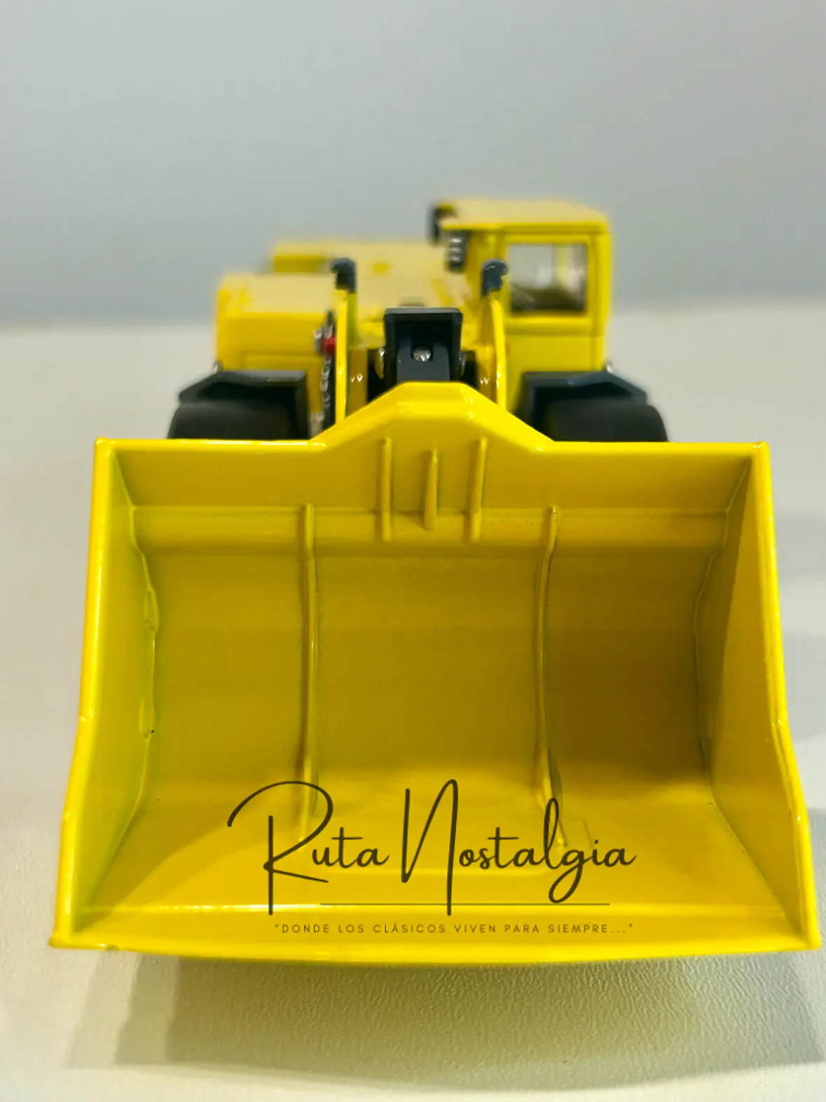 Cargador Subterráneo - Scooptram LHD Epiroc ST14 | Escala 1:50 — Equipo minería subterránea 4