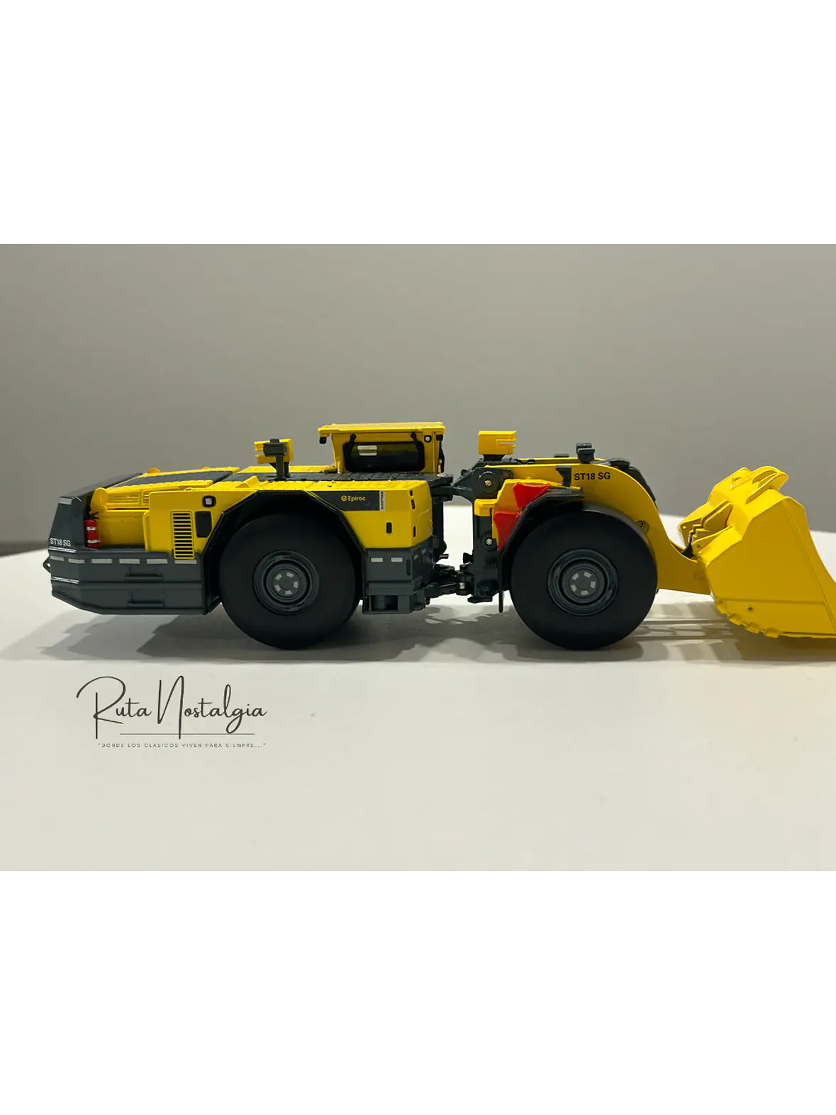Cargador Subterráneo - Scooptram LHD Epiroc ST18 SG – 1:50 | Equipo de Minería en Metal Coleccionable 10