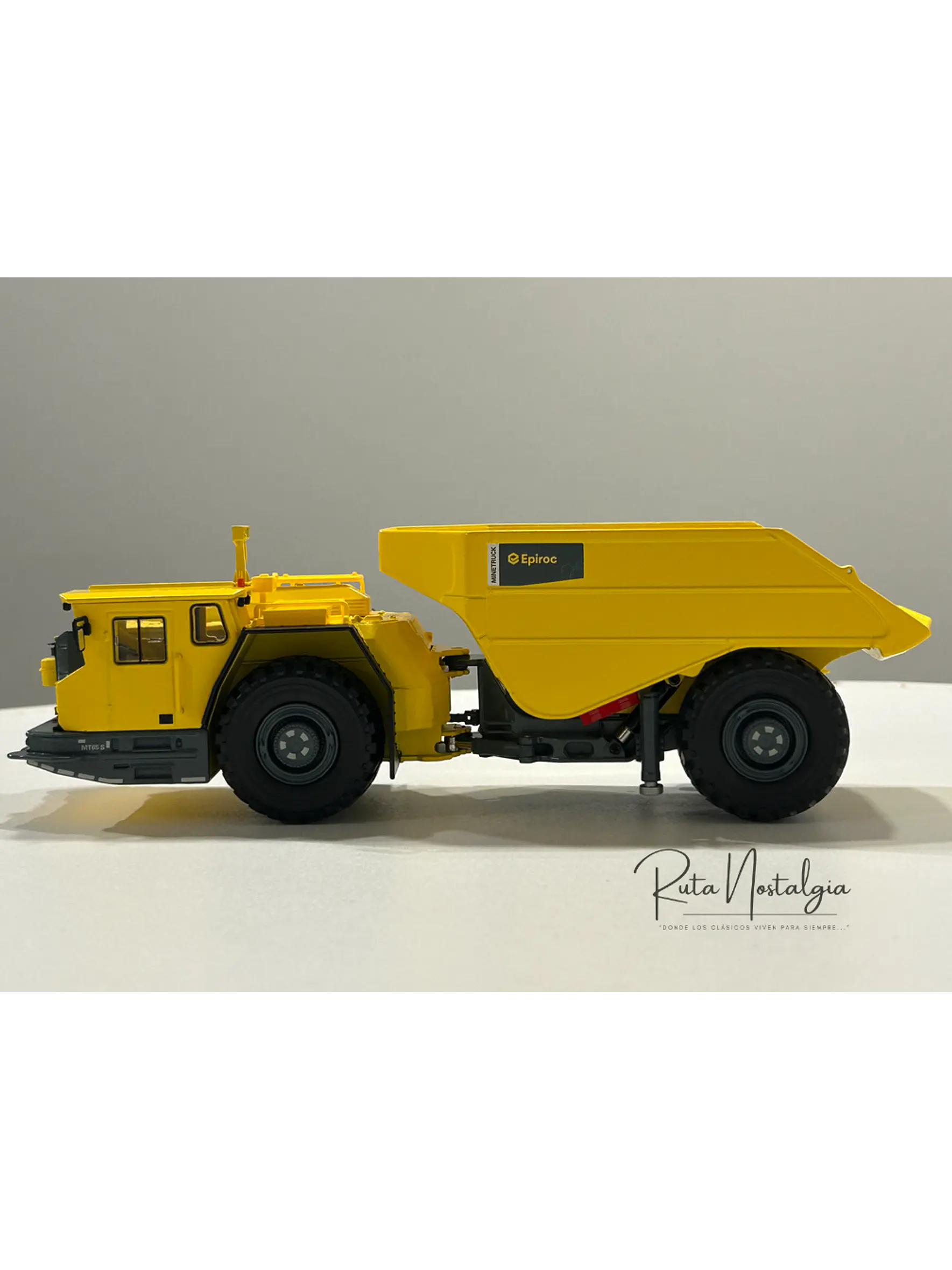 Camión Dumper Subterráneo Epiroc Minetruck MT65 S - Escala 1:50 –  Equipo minería subterránea bajo perfil  10