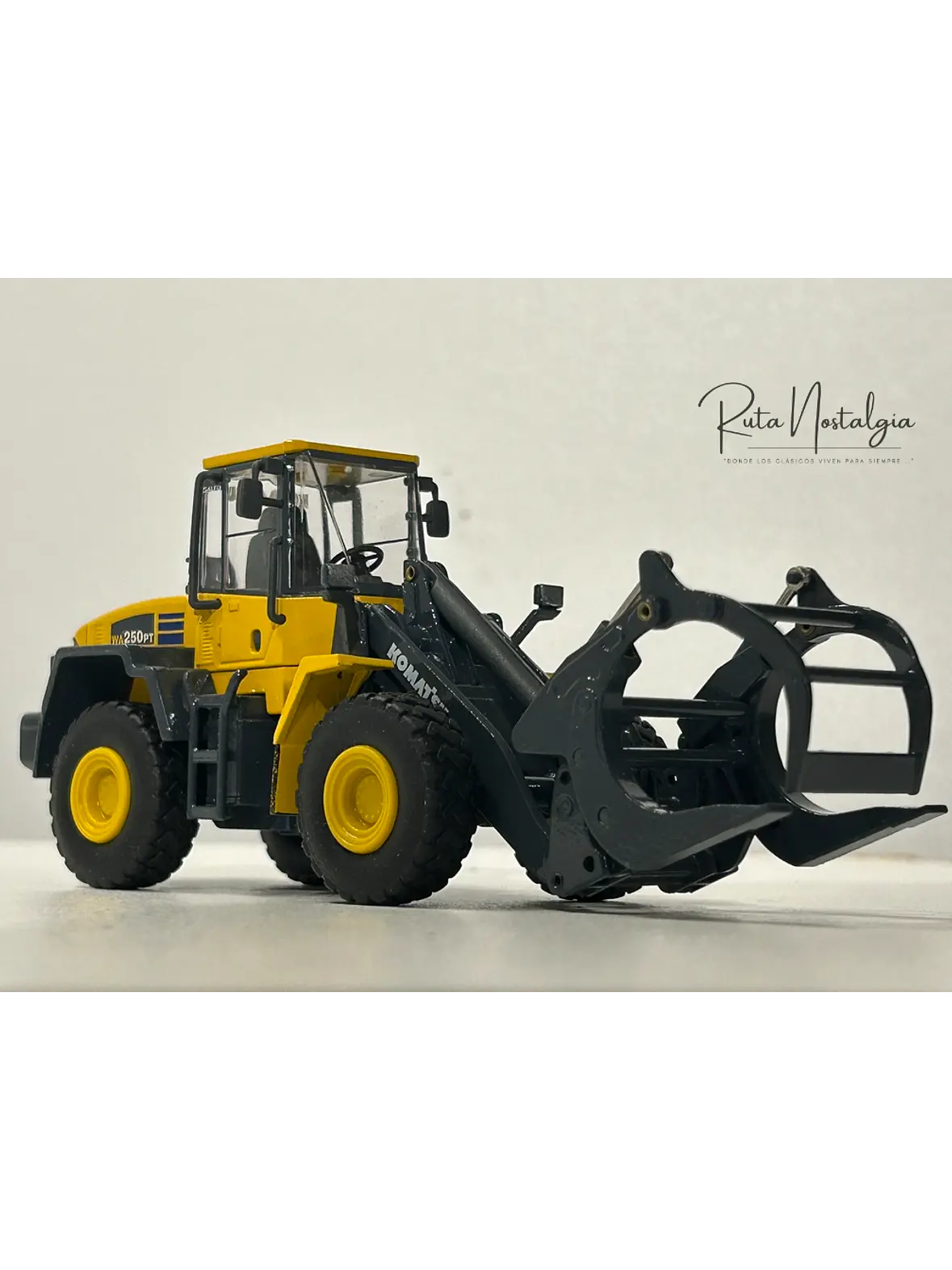 Cargador Frontal Forestal Komatsu WA250PT-5 |  CONRAD Modelle (Alemania) Escala 1:50 – Cargador frontal “tool carrier” para operaciones forestales 1