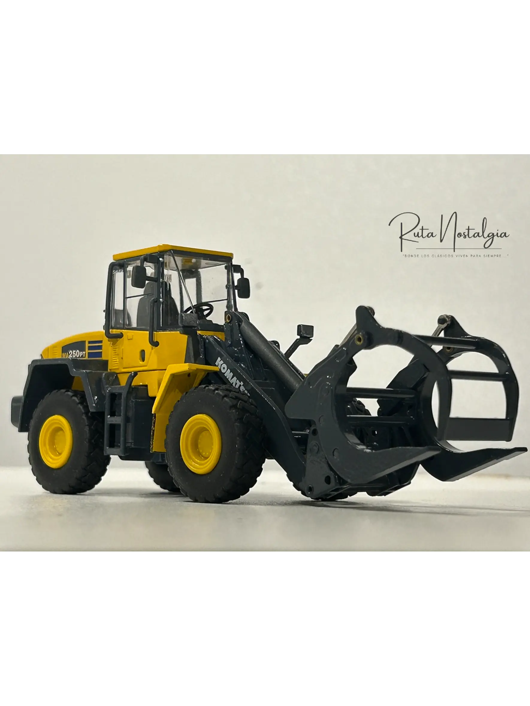 Cargador Frontal Forestal Komatsu WA250PT-5 |  CONRAD Modelle (Alemania) Escala 1:50 – Cargador frontal “tool carrier” para operaciones forestales 1