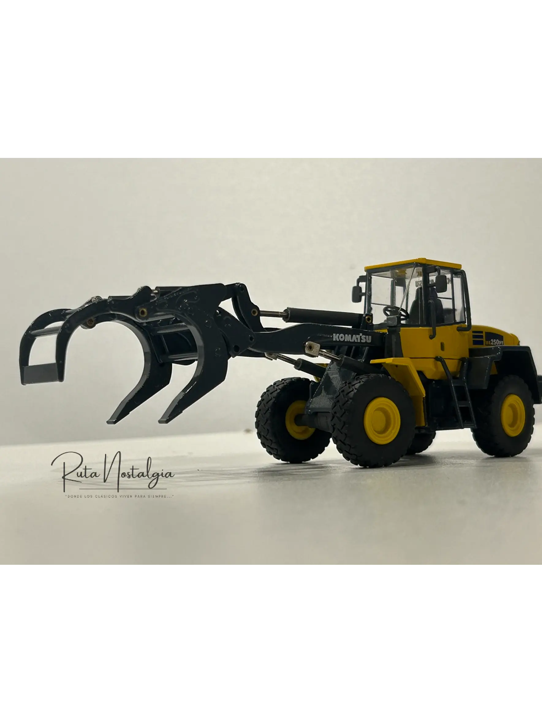Cargador Frontal Forestal Komatsu WA250PT-5 |  CONRAD Modelle (Alemania) Escala 1:50 – Cargador frontal “tool carrier” para operaciones forestales 3