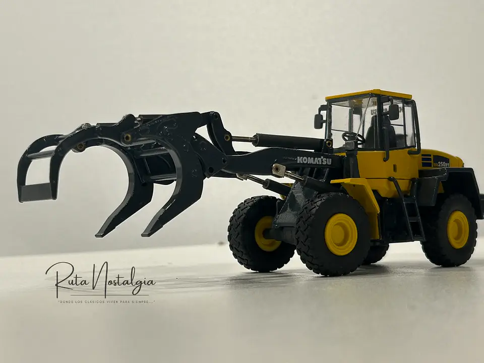 Maquinaria Frontal Forestal Komatsu WA250PT-5 | Conrad 1:50 3