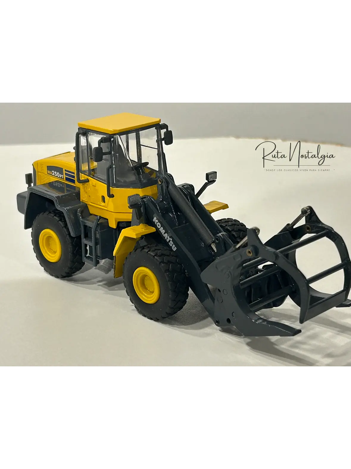 Cargador Frontal Forestal Komatsu WA250PT-5 |  CONRAD Modelle (Alemania) Escala 1:50 – Cargador frontal “tool carrier” para operaciones forestales 8