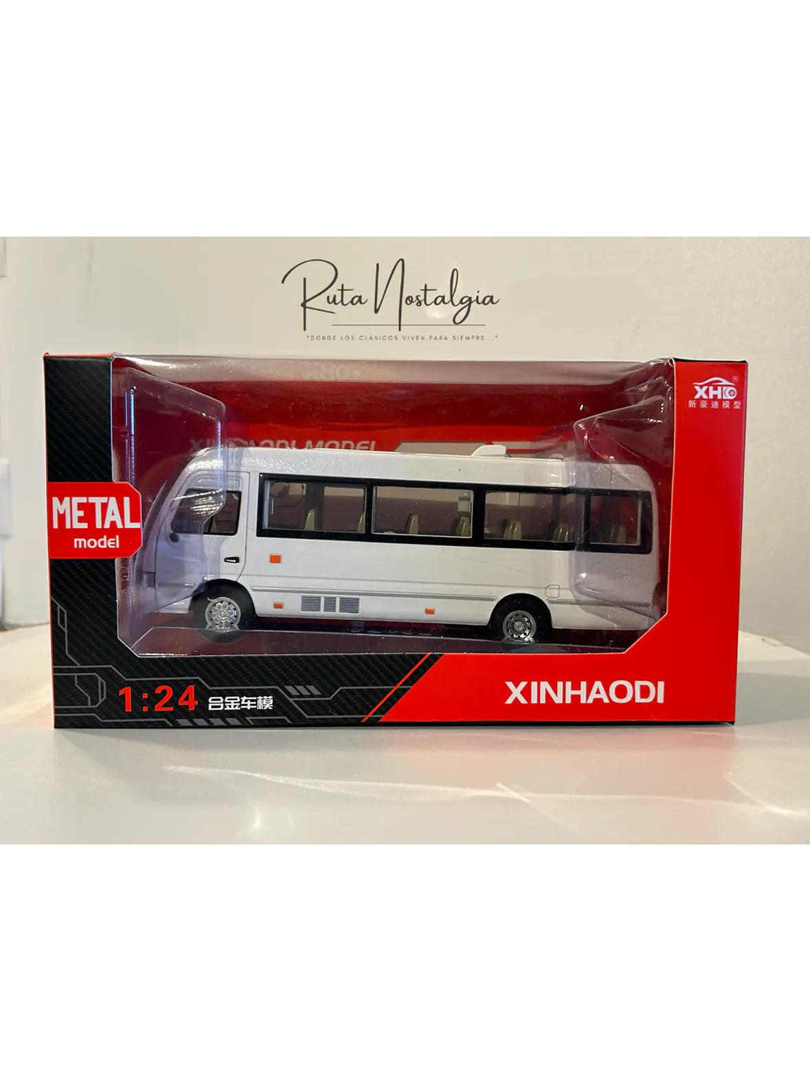 Toyota Coaster – Minibús Clásico Escala 1:24 – OEM Diecast 8