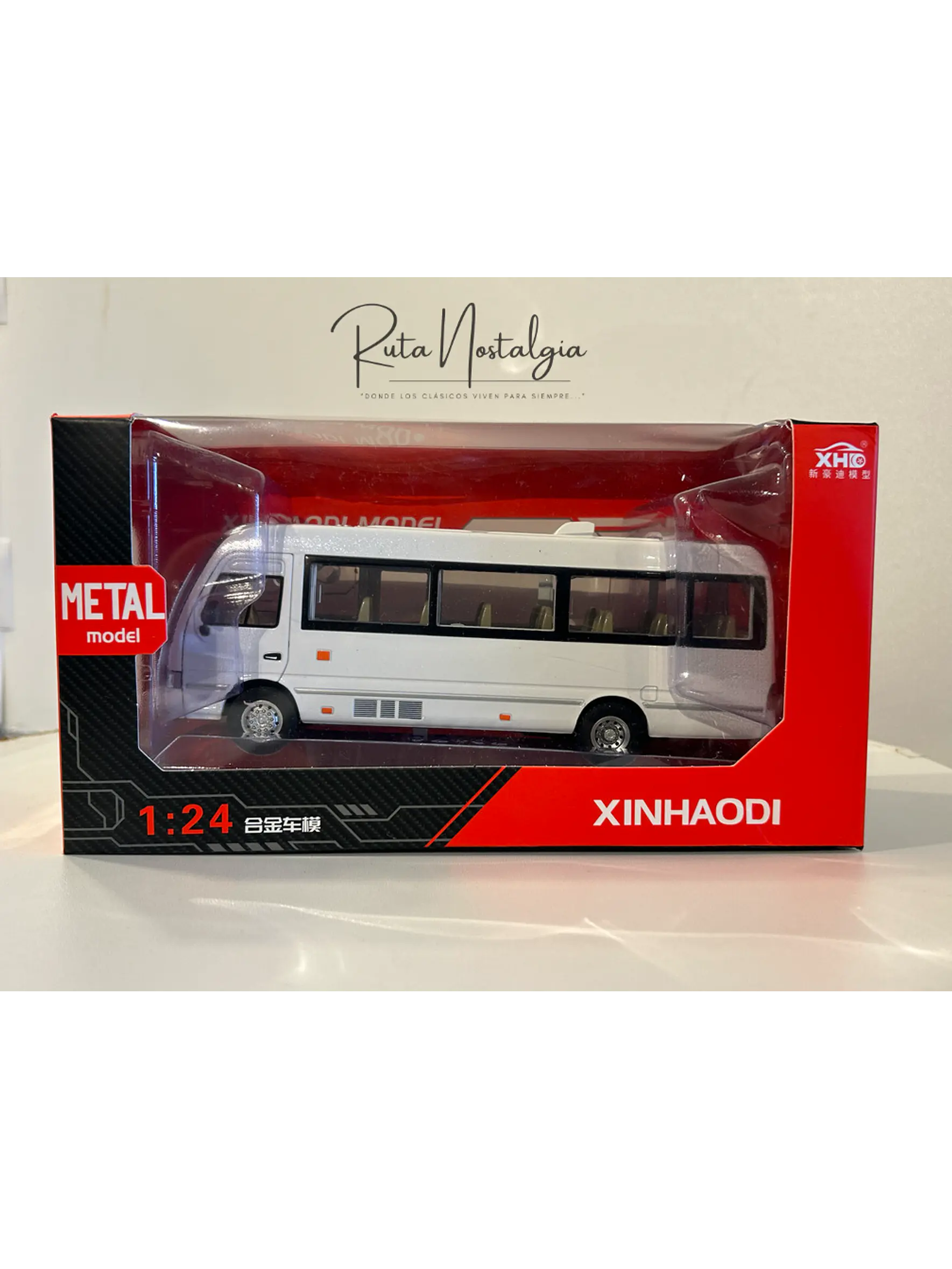 Toyota Coaster – Minibús Clásico Escala 1:24 – OEM Diecast 8