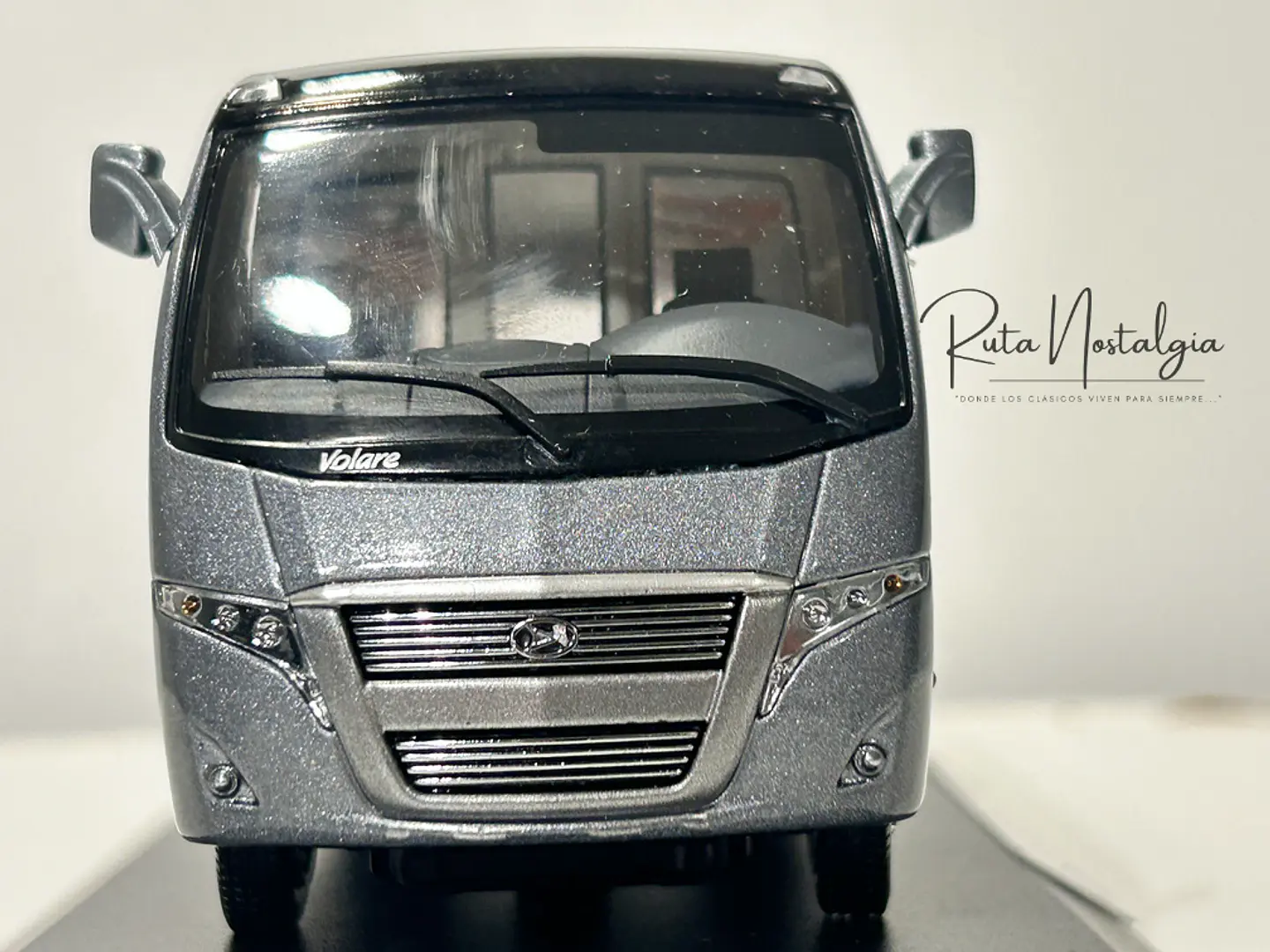 Bus Marcopolo Volare 1:42 Coleccionable Diecast 3