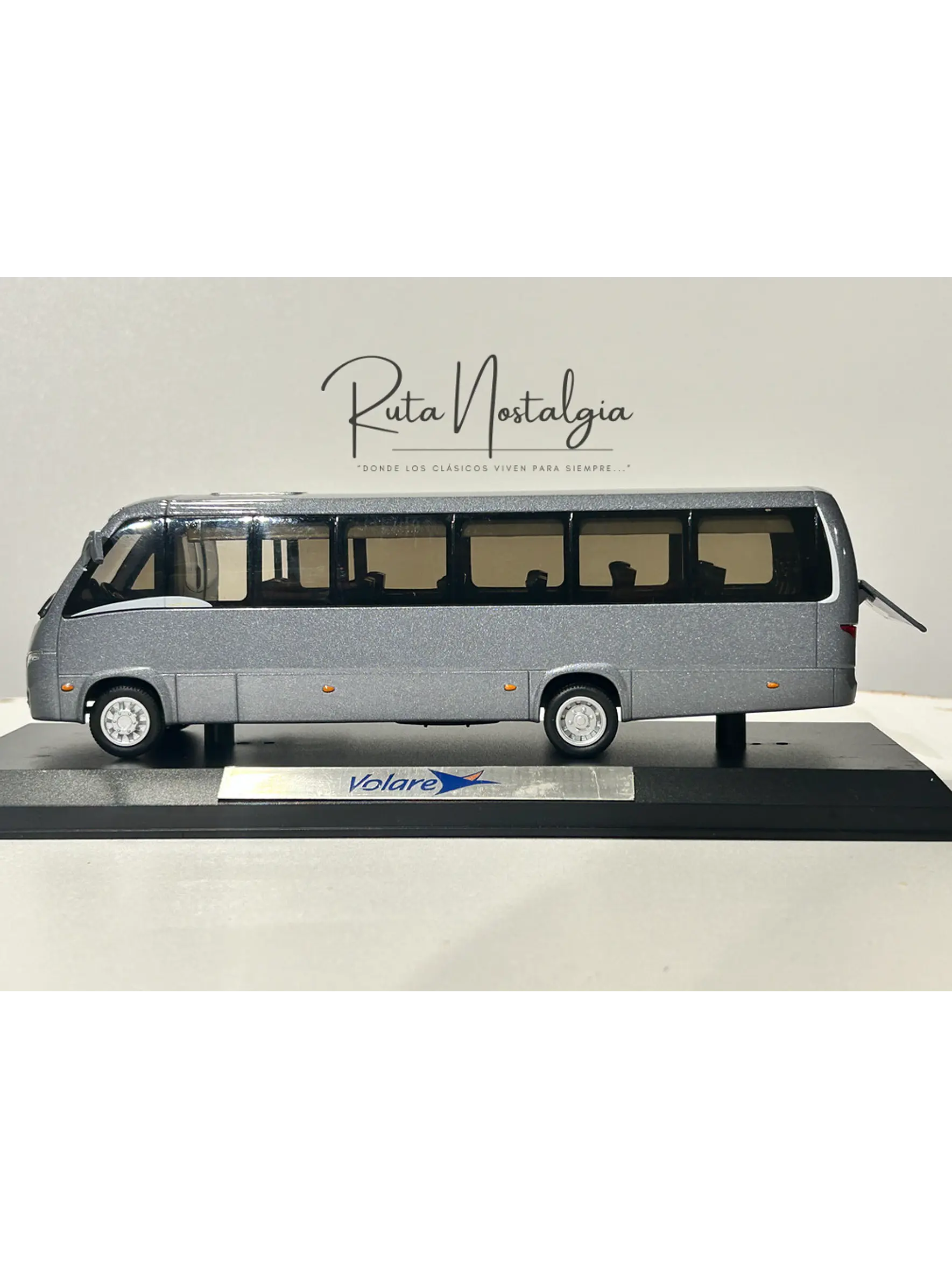 Marcopolo Volare 1:42 – Mini bus brasileño de referencia para turismo y transporte colectivo en Chile 9