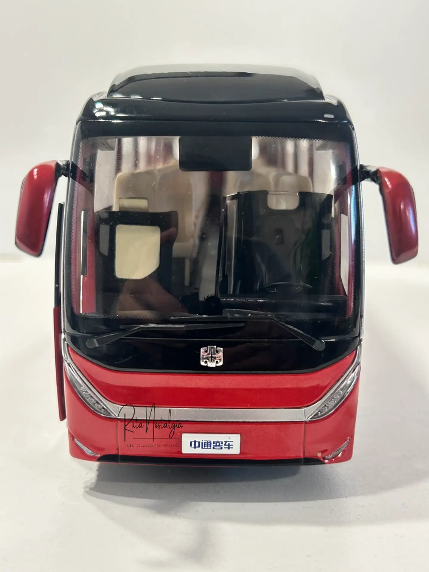 Bus Zhongtong H12. 1:36 Coleccionable Diecast 4