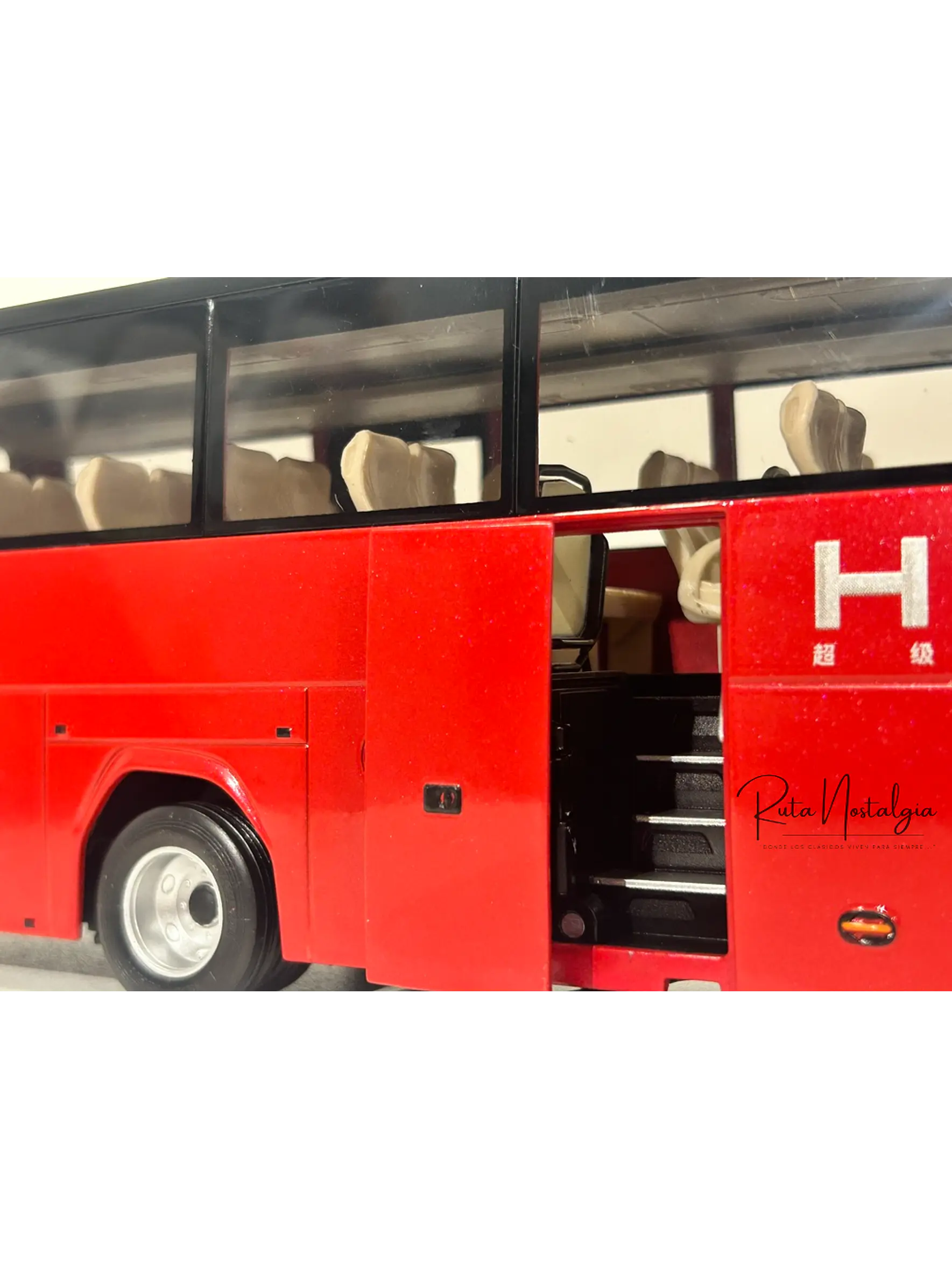 Bus Zhongtong H12. Escala 1:36 | 