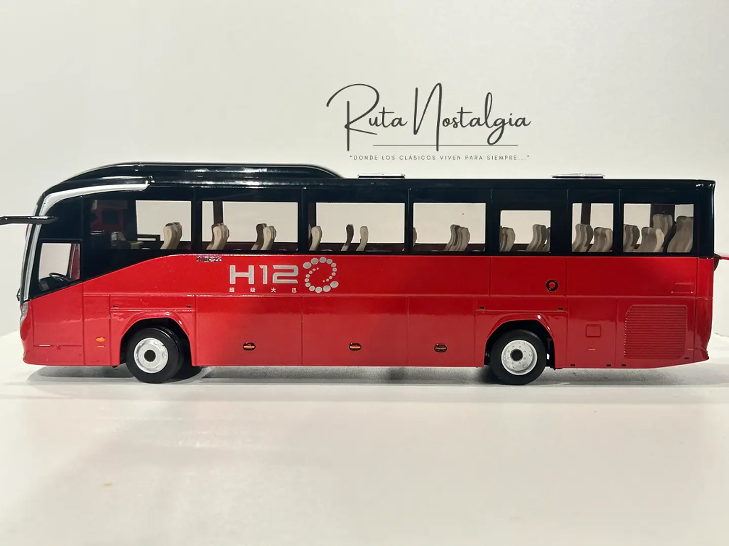Bus Zhongtong H12. 1:36 Coleccionable Diecast 12
