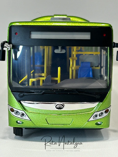 Bus Yutong ZK6128 “E12” (RED movilidad) Escala 1:42