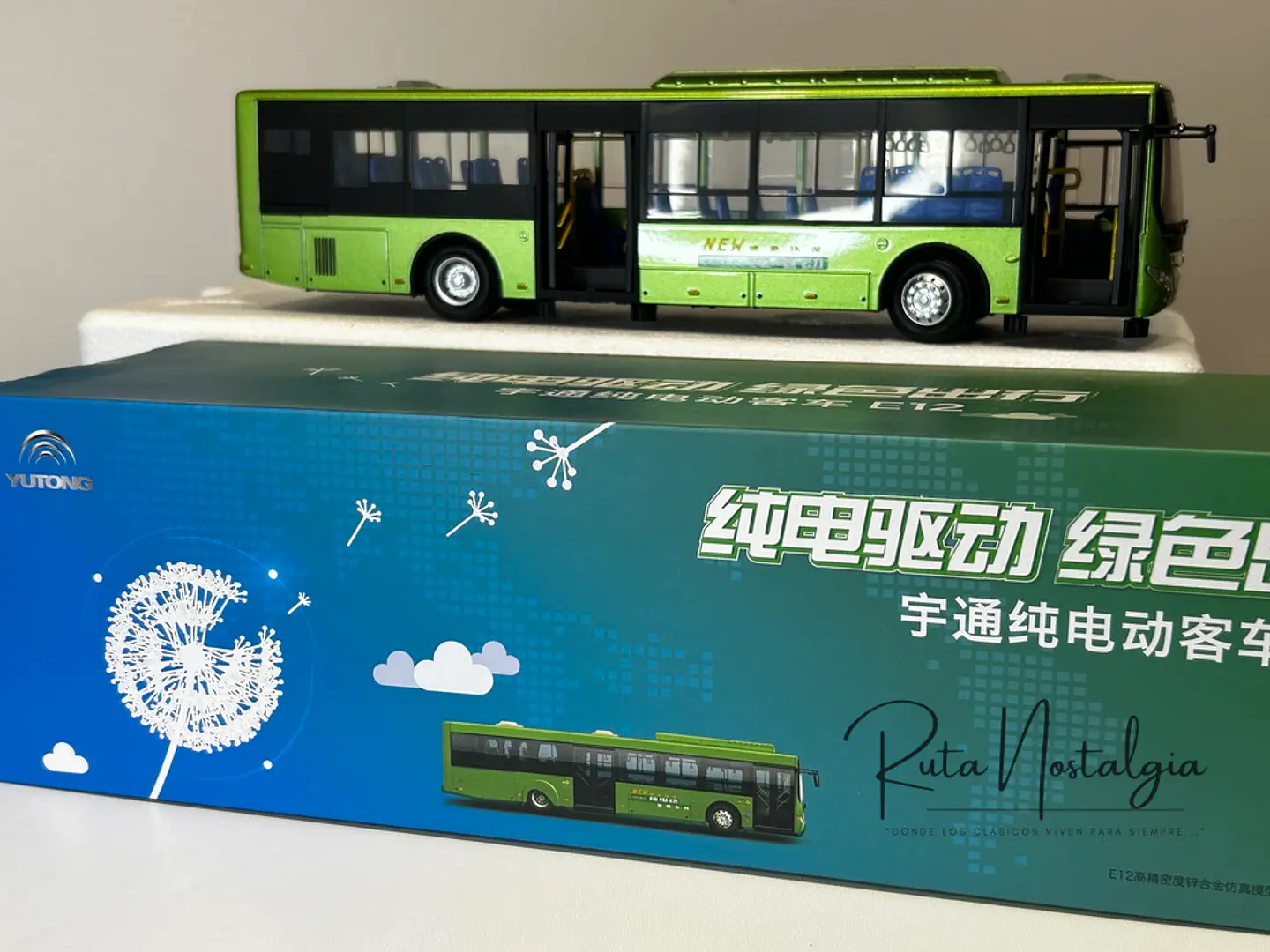 Bus Yutong ZK6128 “E12” (RED movilidad) Escala 1:42 11