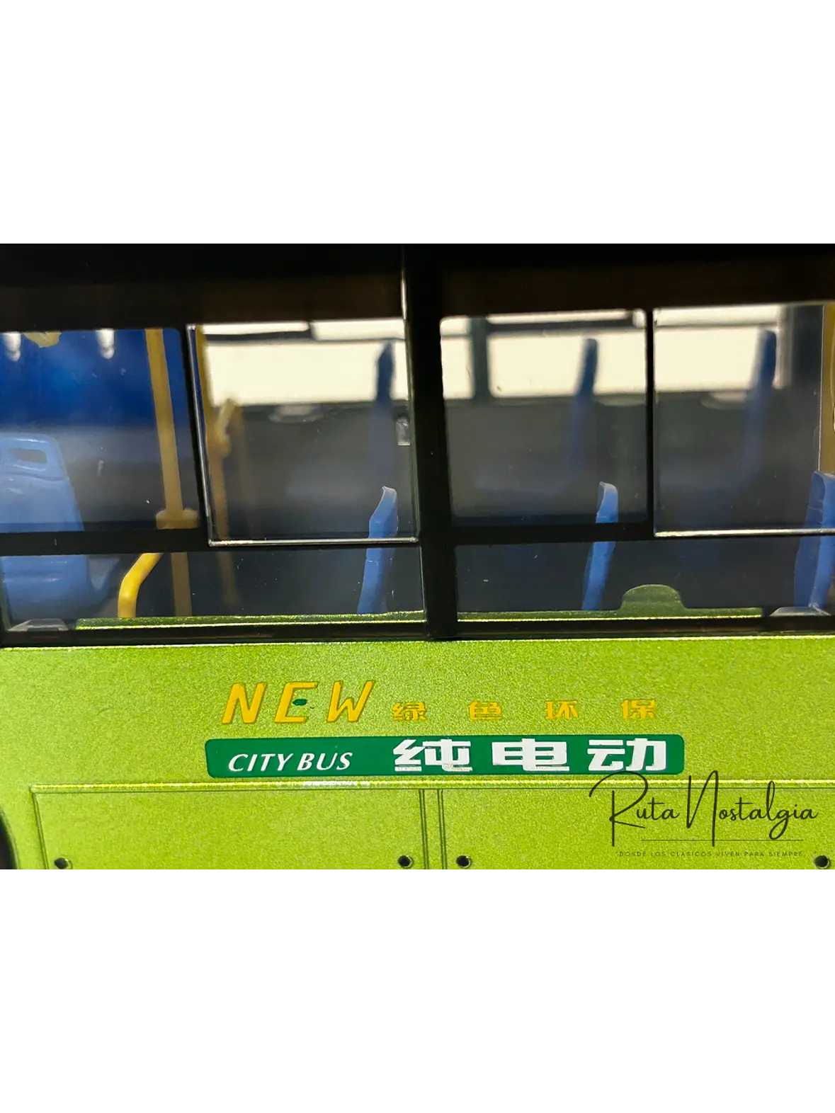 Bus Yutong ZK6128 “E12” (RED movilidad) Miniatura escala 1:42 Die-cast  8