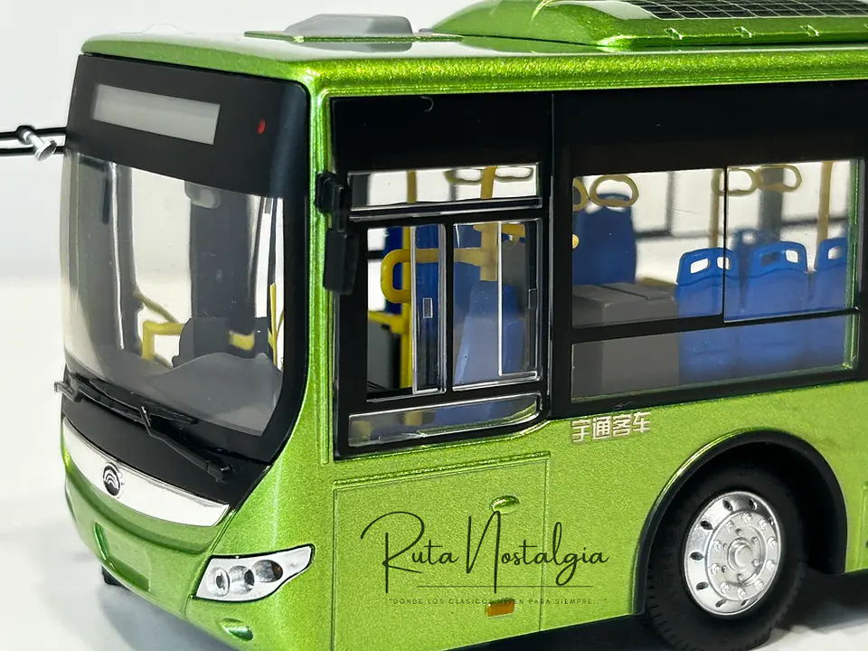 Bus Yutong ZK6128 “E12” (RED movilidad) Escala 1:42 3