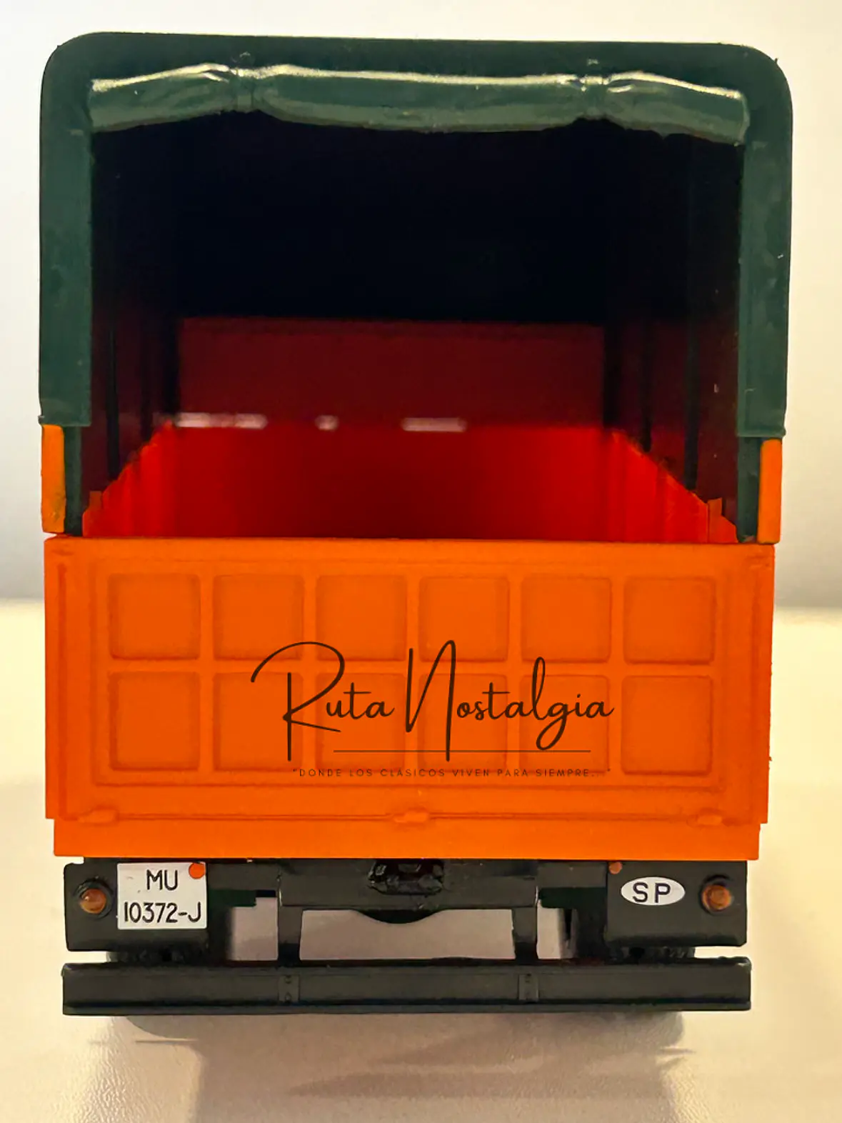 Pegaso Comet 1095 Frutas y Verduras 1963 IXO Models 1:43 – Camión clásico de colección 6