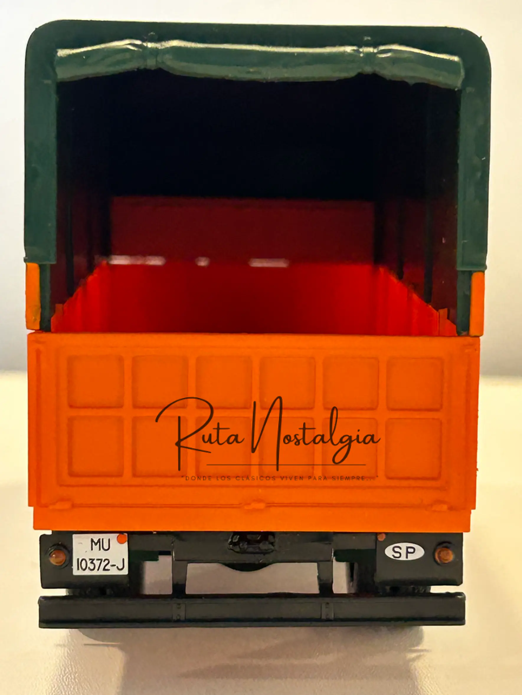 Pegaso Comet 1095 Frutas y Verduras 1963 IXO Models 1:43 – Camión clásico de colección 6