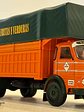 Pegaso Comet 1095 Frutas y Verduras 1963 IXO Models 1:43 – Camión clásico de colección - Miniatura 1