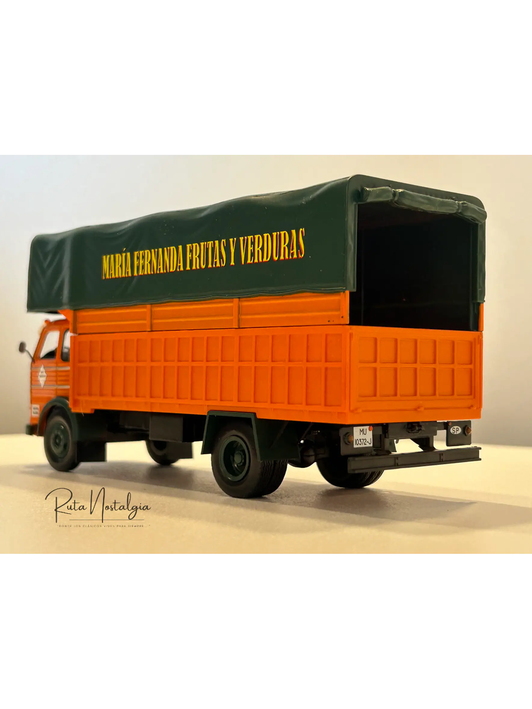 Pegaso Comet 1095 Frutas y Verduras 1963 IXO Models 1:43 – Camión clásico de colección 5