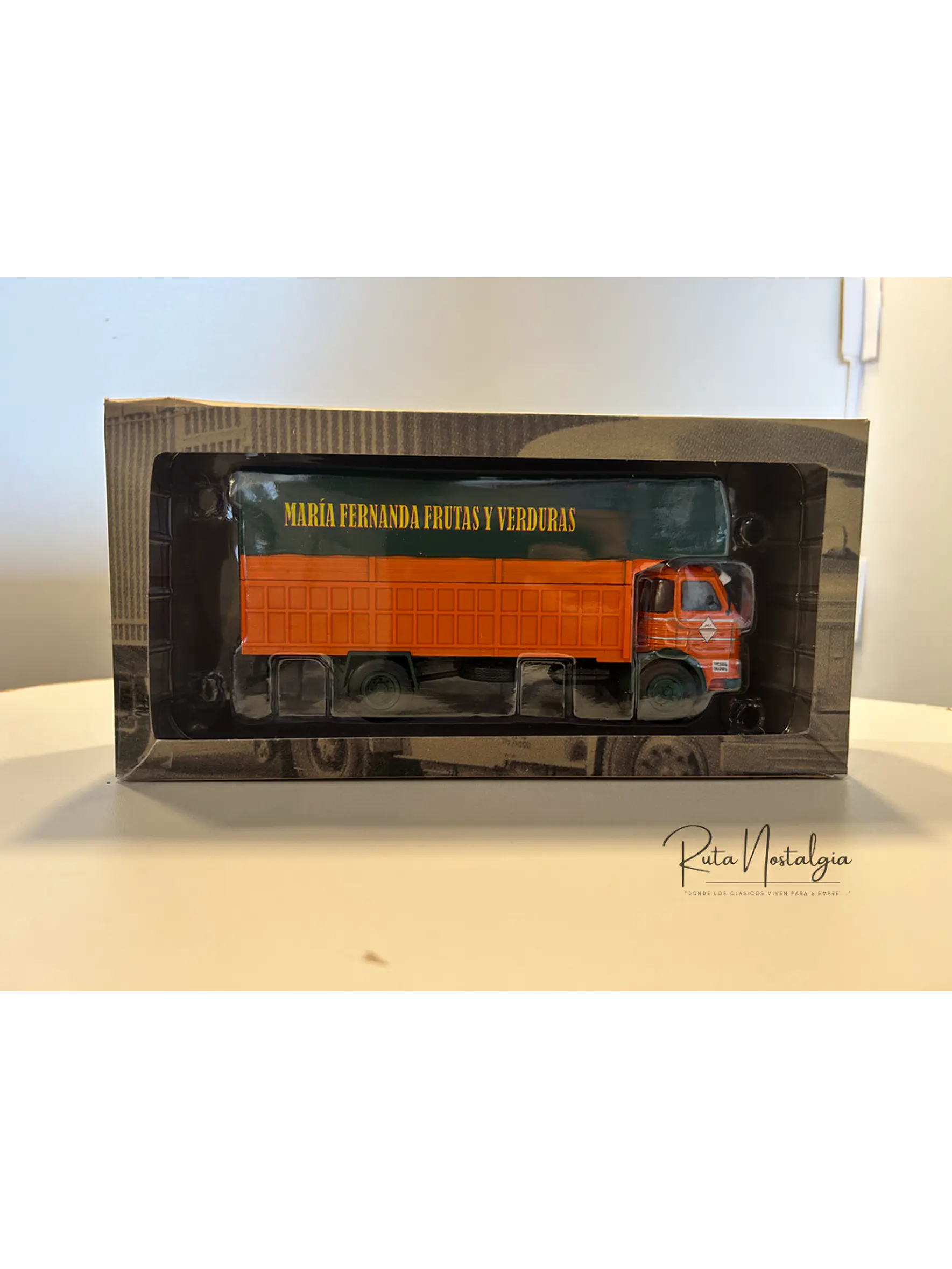 Pegaso Comet 1095 Frutas y Verduras 1963 IXO Models 1:43 – Camión clásico de colección 10