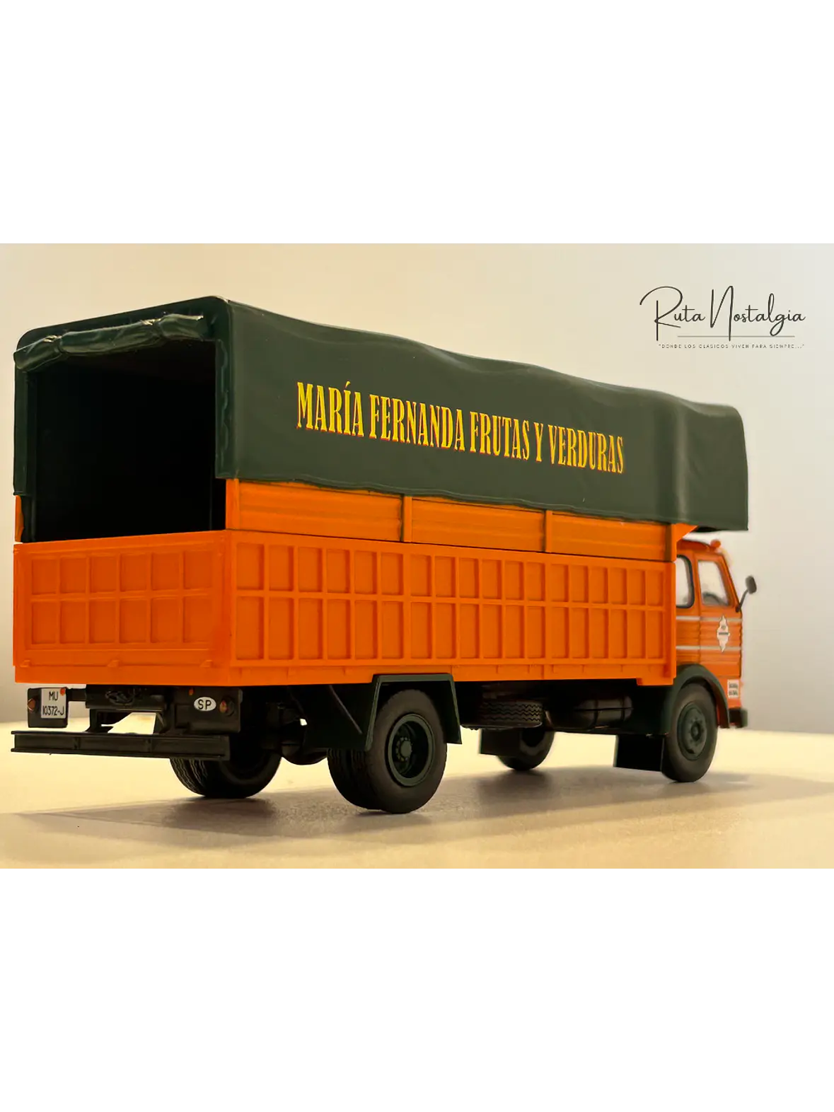 Pegaso Comet 1095 Frutas y Verduras 1963 IXO Models 1:43 – Camión clásico de colección 7