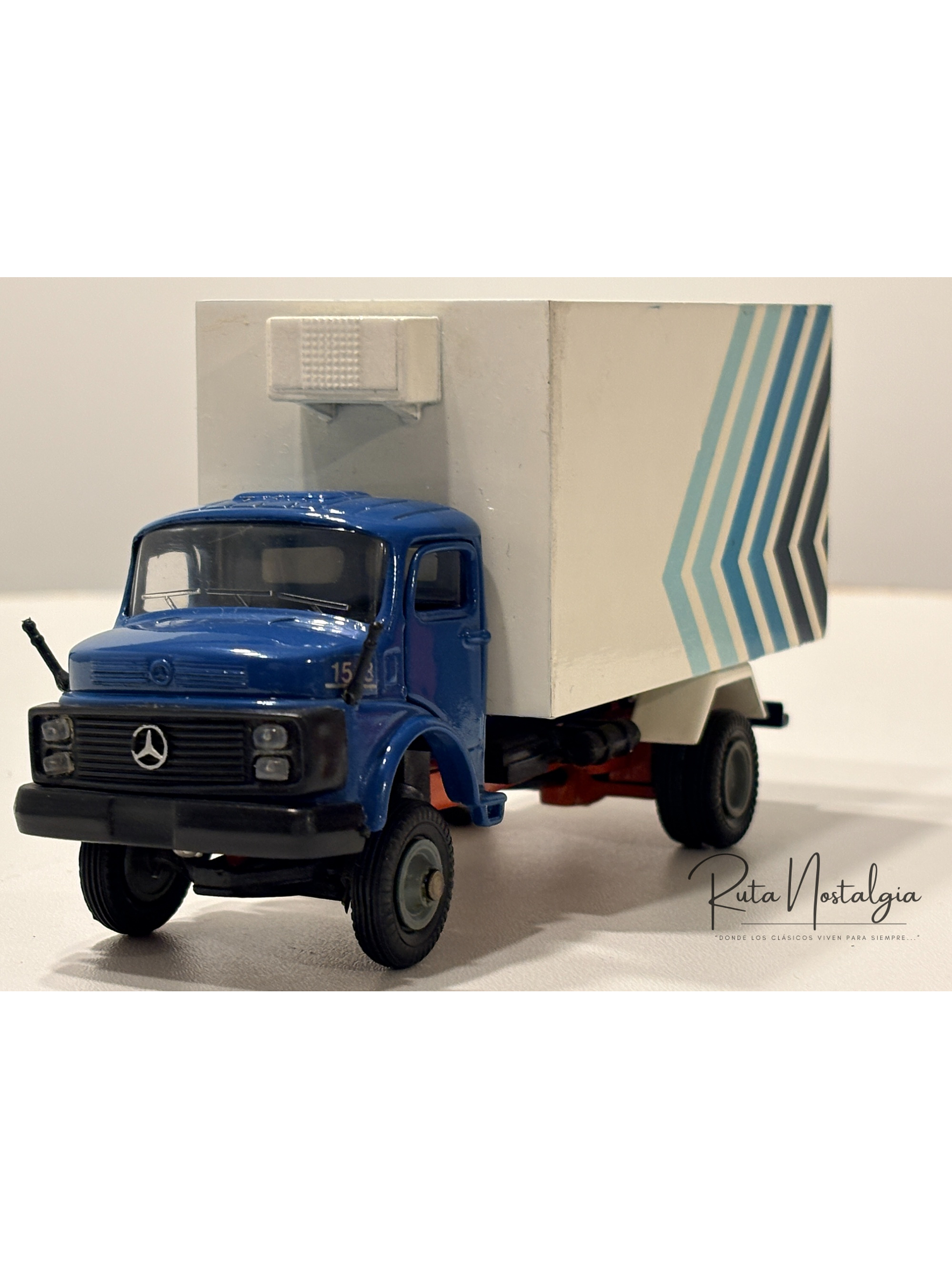 Mercedes-Benz 1513 Frigorífico ARPRA Supermini Brasil 1:50 | Camión clásico brasileño vintage de colección en Chile 3