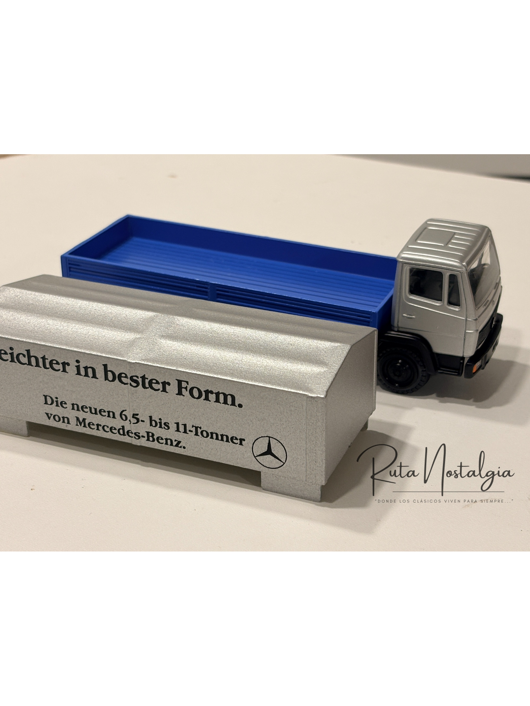 Mercedes-Benz LN2 / 814 “Leichter in bester Form” NZG 1:50 | Camión clásico promocional Mercedes-Benz No.249 de colección en Chile 4