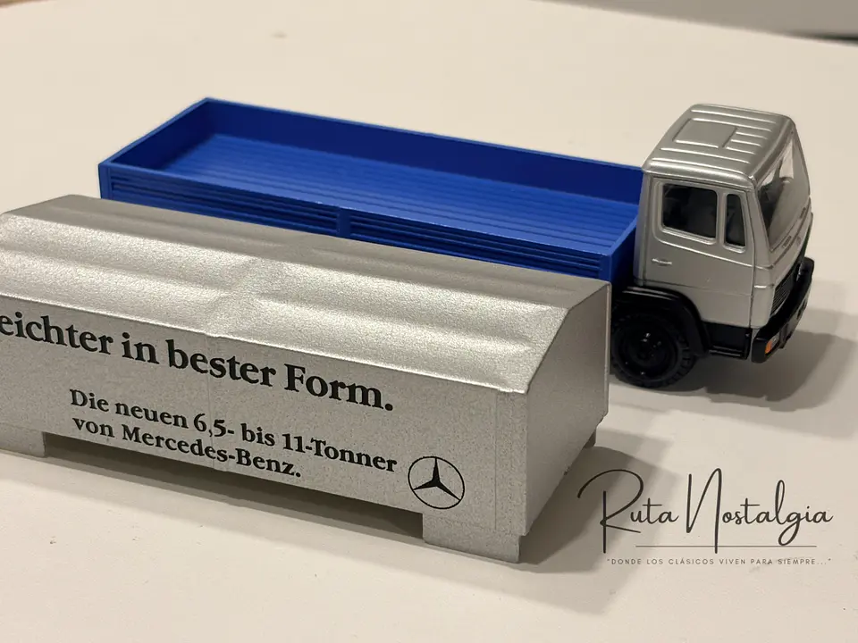 Camión a escala Mercedes-Benz LN2 / 814 “Leichter in bester Form” NZG 1:50 | Camión clásico Alemania Federal, modelo promocional Mercedes-Benz No.249 de colección en Chile 4