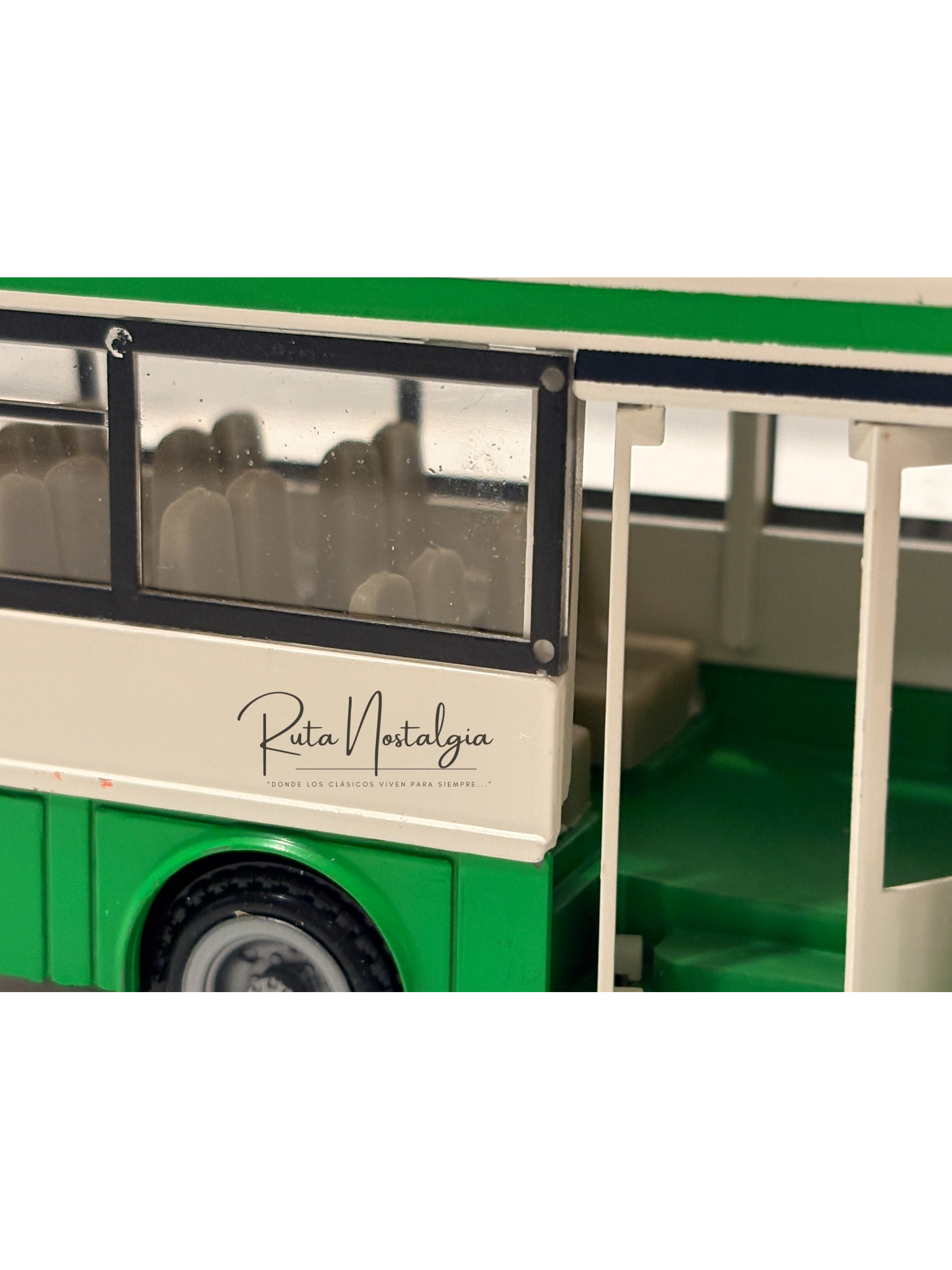 Mercedes-Benz O 405 Stadbus 1:50 NZG No. 255 | Bus urbano clásico alemán de colección en Chile 3