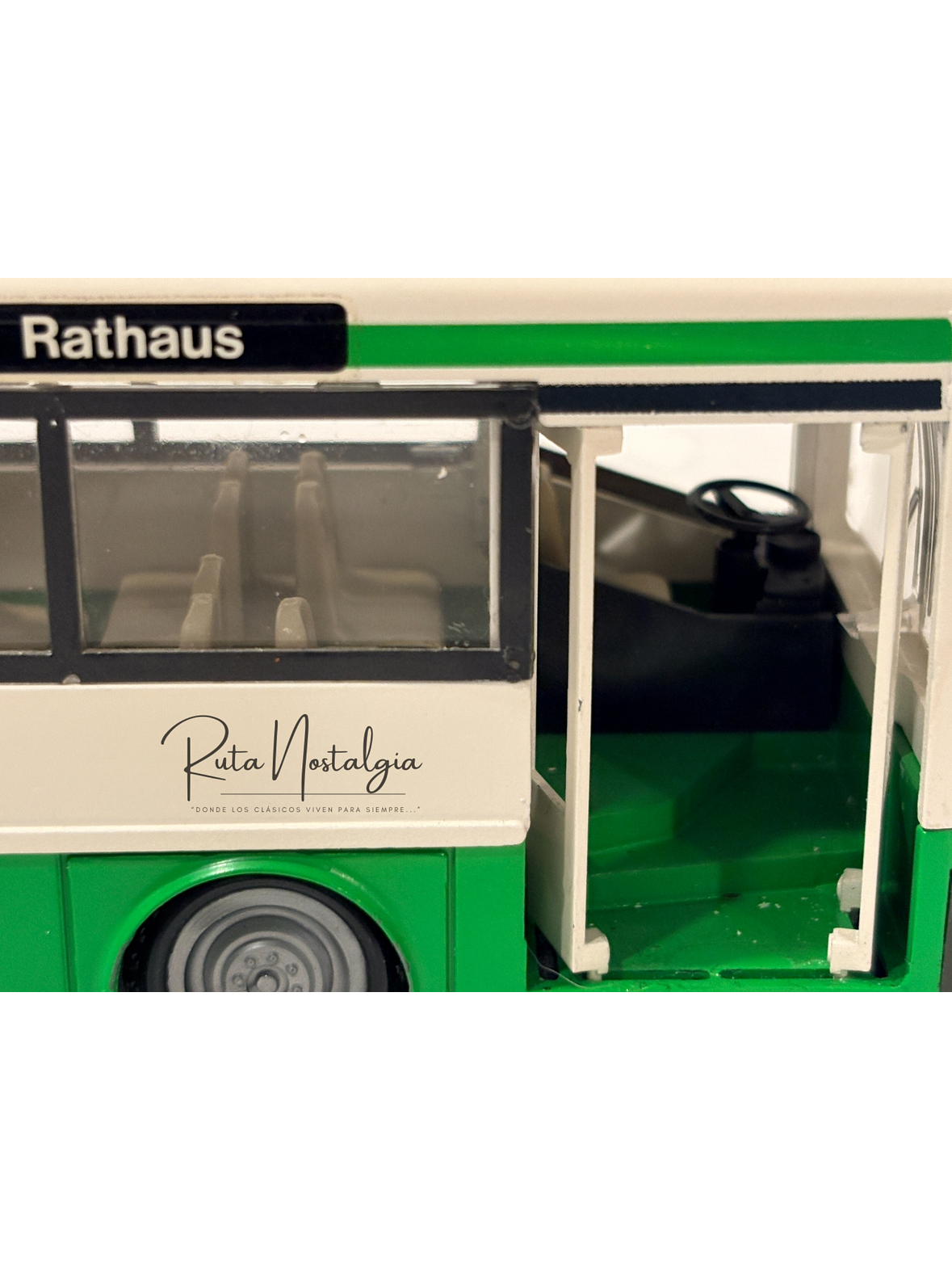 Mercedes-Benz O 405 Stadbus 1:50 NZG No. 255 | Bus urbano clásico alemán de colección en Chile 4