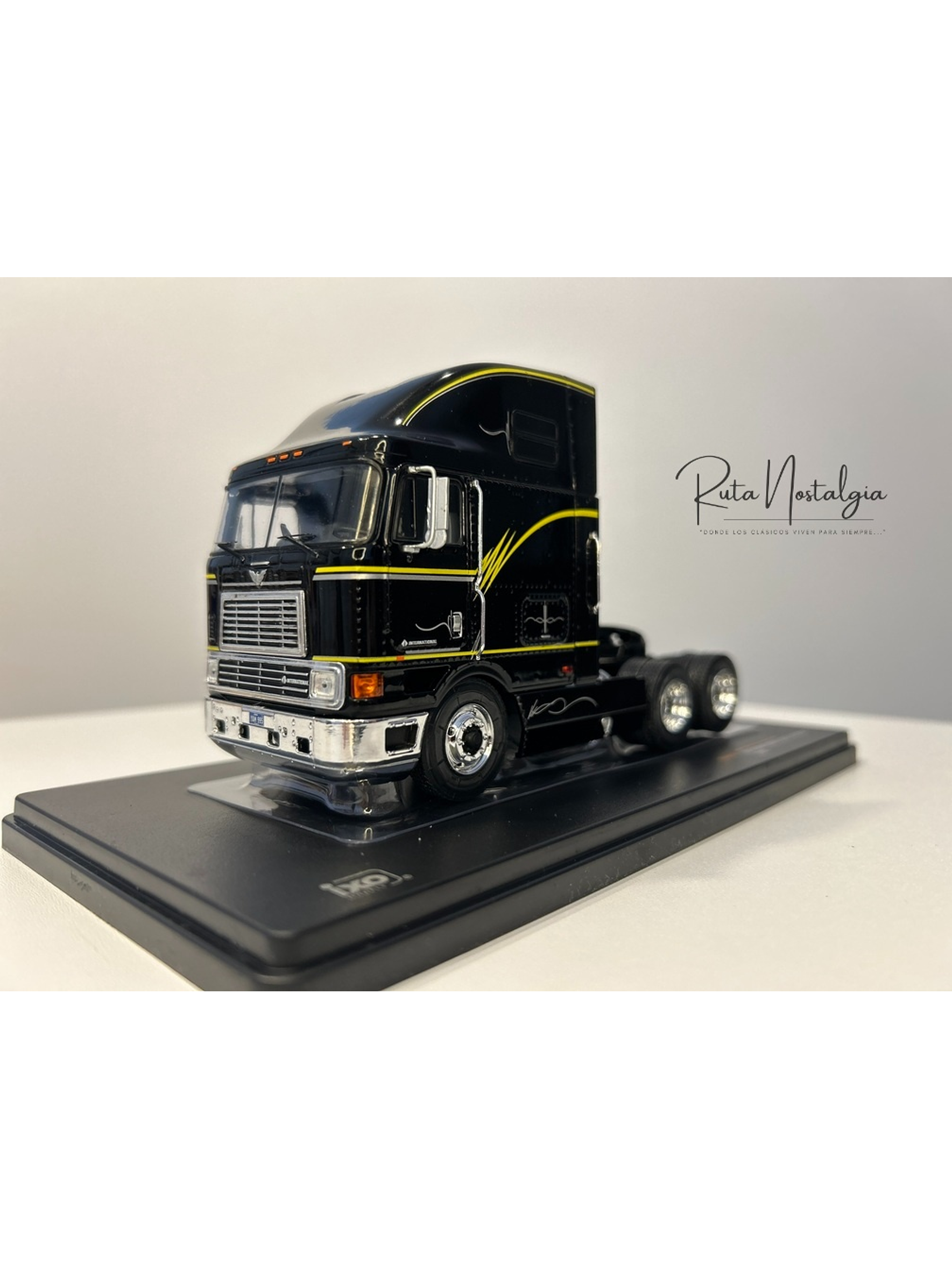 Camión International Eagle 9800 a Escala 1:43 | Modelo Coleccionable Ixo models. De alta precisión 11