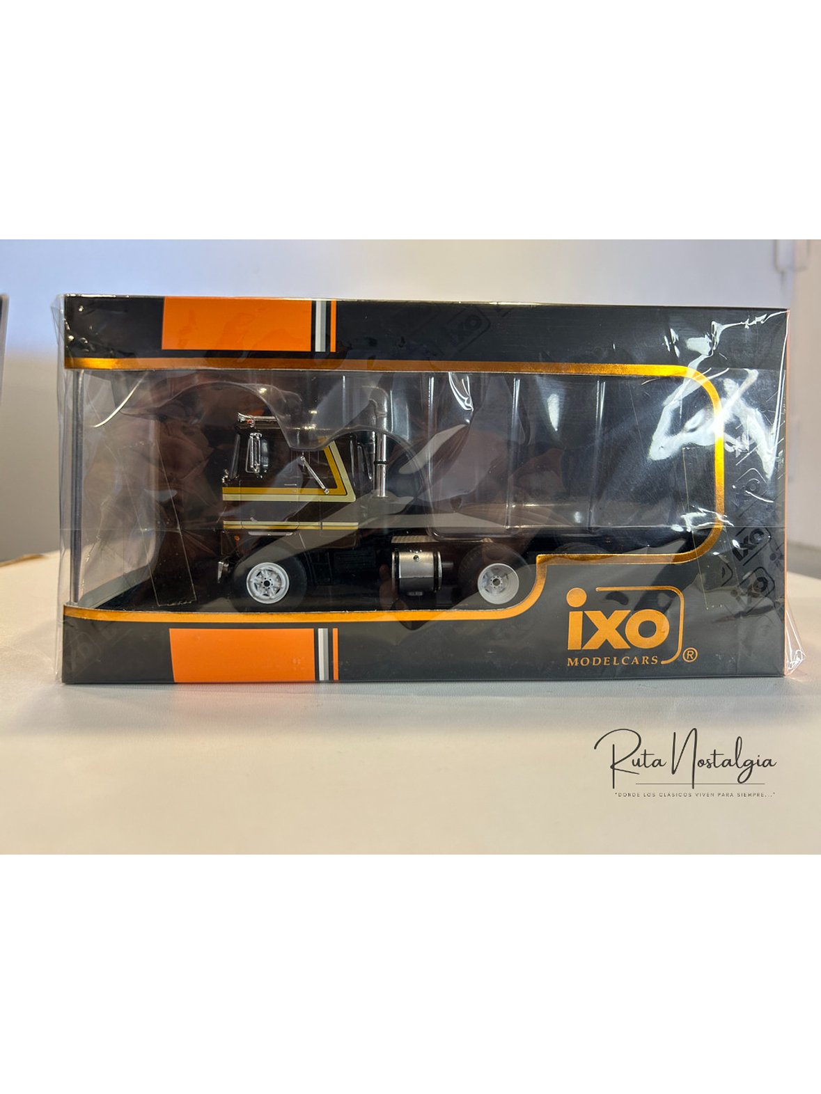 Camión International Eagle 9800 a Escala 1:43 | Modelo Coleccionable Ixo models. De alta precisión 19