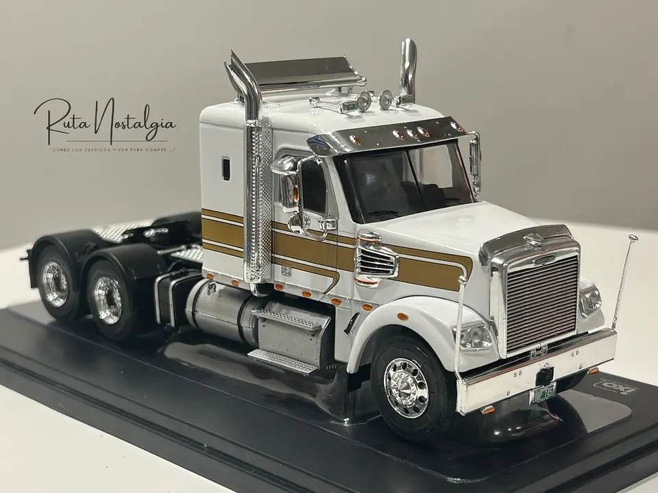 Camión Freightliner Coronado (2012) 6x4 | IXO 1:43 10