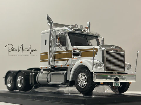 Camión Freightliner Coronado (2012) 6x4 | IXO 1:43