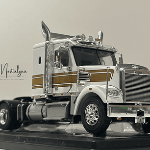 Camión Freightliner Coronado (2012) 6x4 |  IXO Models. Escala 1:43– Clásico americano de carretera | Diecast de colección
