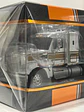 Camión Freightliner Coronado (2012) 6x4 |  IXO Models. Escala 1:43– Clásico americano de carretera | Diecast de colección - Miniatura 11