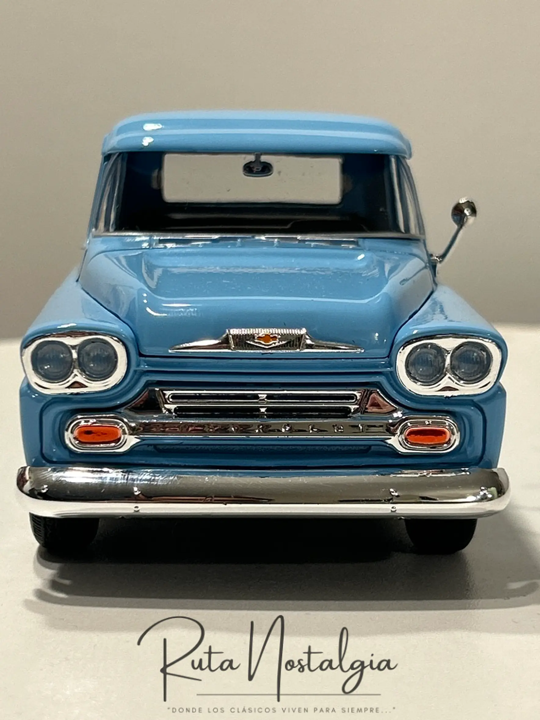 Camioneta a escala Chevrolet Apache Fleetside 1958 | Motormax 1:24 – Pickup clásica americana de colección 2