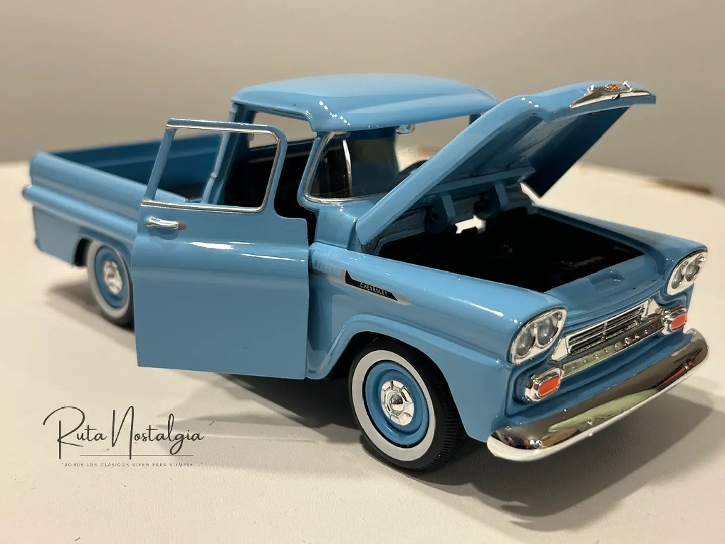 Camioneta Chevrolet Apache Fleetside 1958 | Motormax 1:24 3