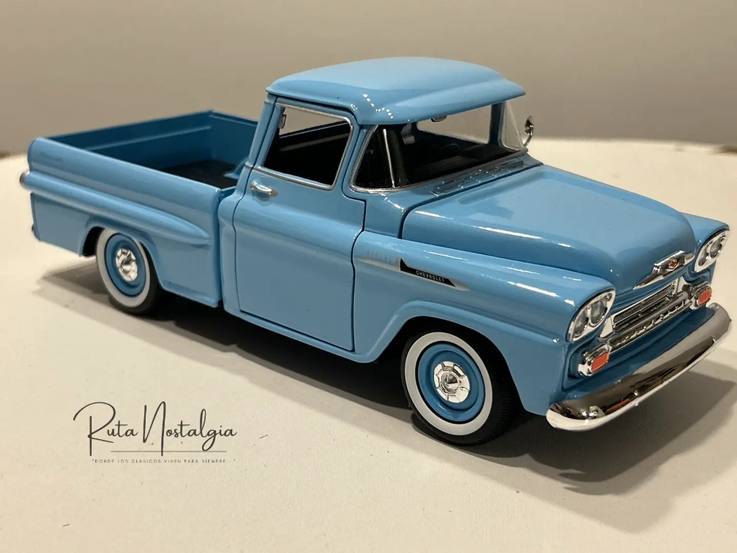 Camioneta Chevrolet Apache Fleetside 1958 | Motormax 1:24 4