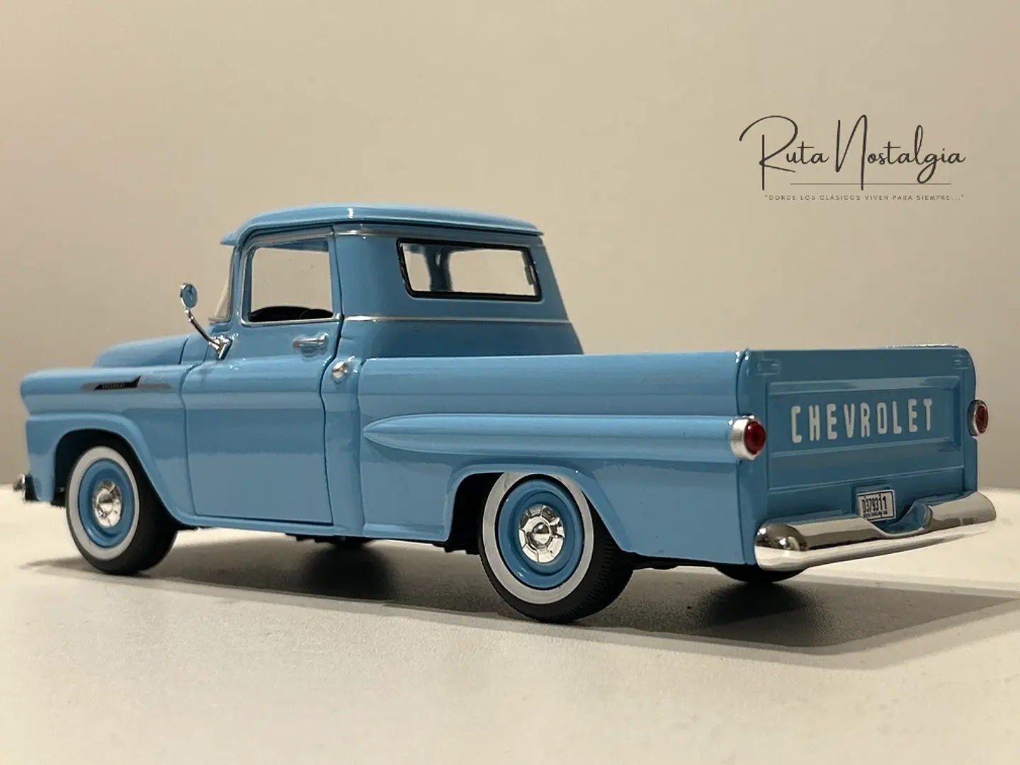 Camioneta Chevrolet Apache Fleetside 1958 | Motormax 1:24 8